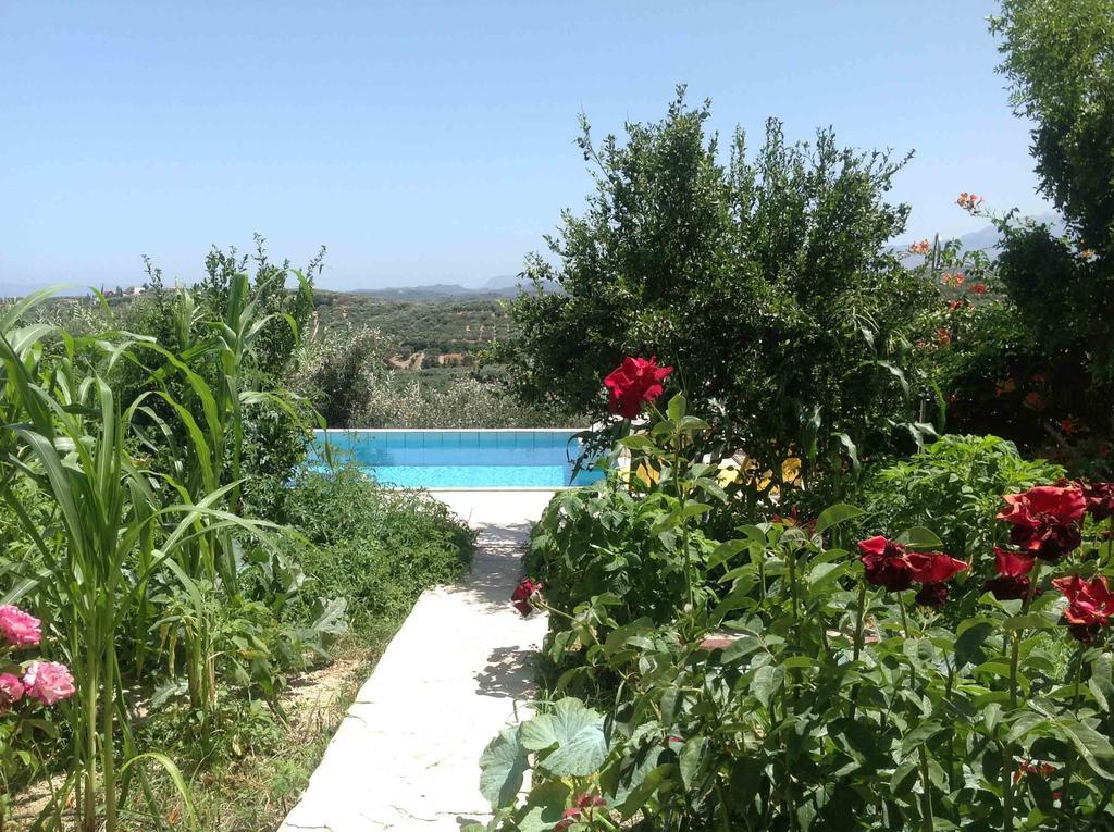 The Garden Villas Maleme Exteriör bild